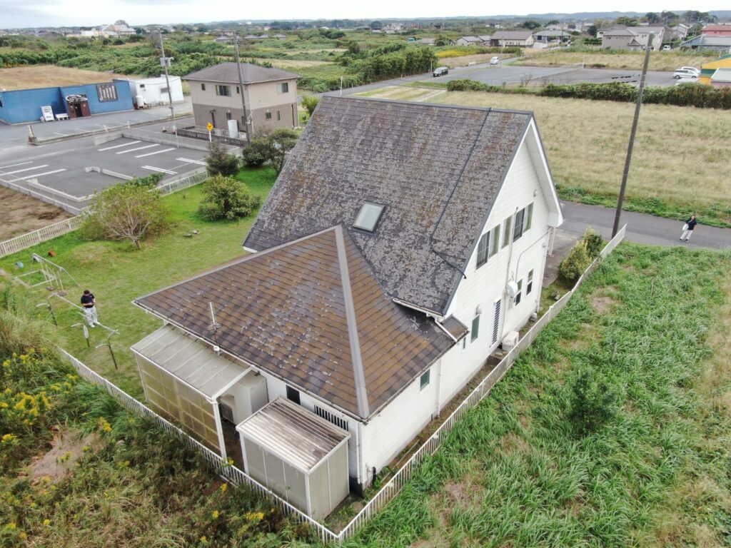 神栖市の外壁塗装工事 足場設置の様子